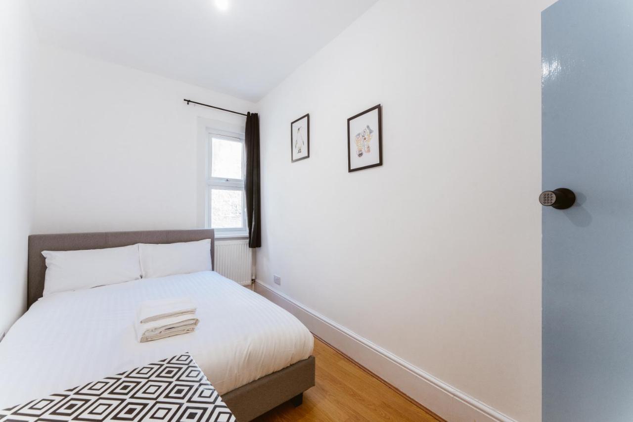 Mile End Double Rooms 86A Londres Exterior foto