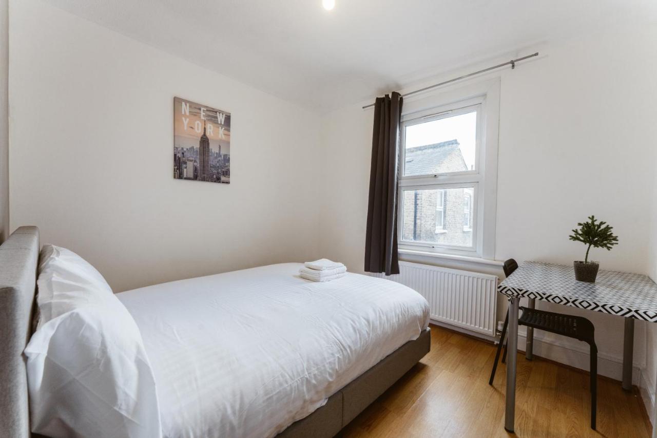 Mile End Double Rooms 86A Londres Exterior foto